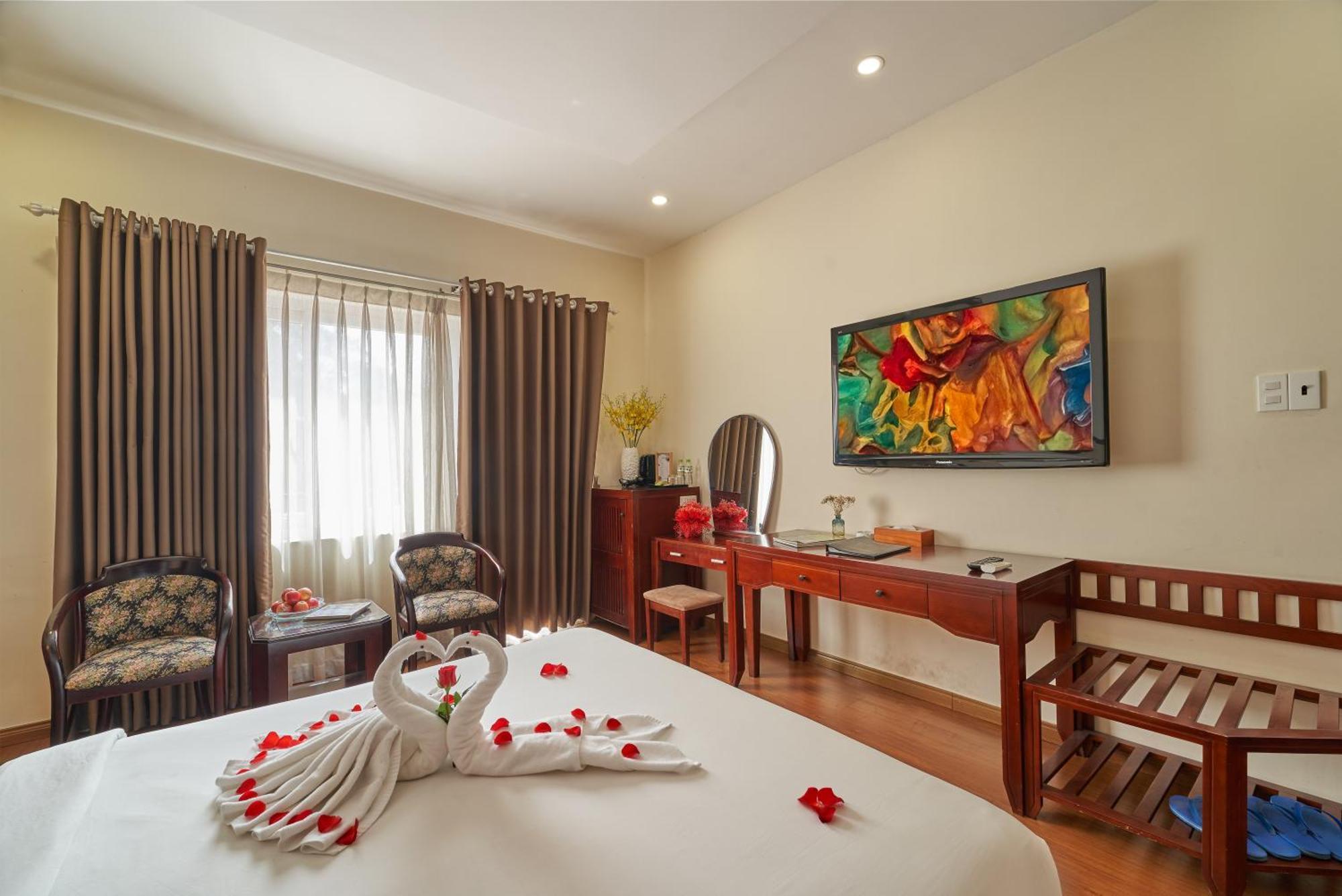 Bcons Riverside Hotel Binh Duong Thu Dau Mot Exterior foto