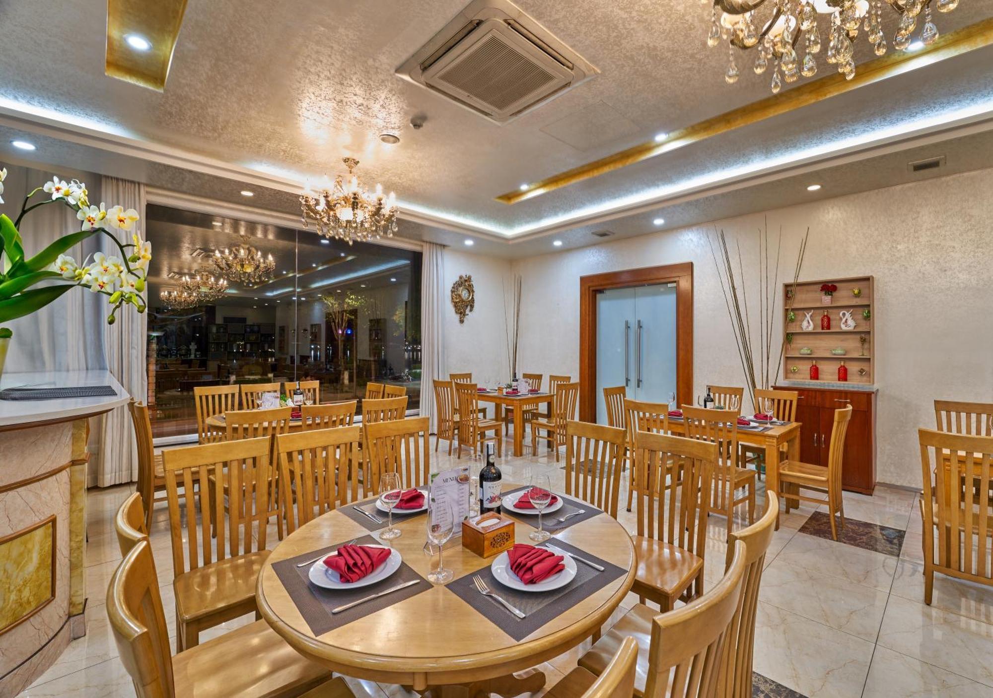 Bcons Riverside Hotel Binh Duong Thu Dau Mot Exterior foto