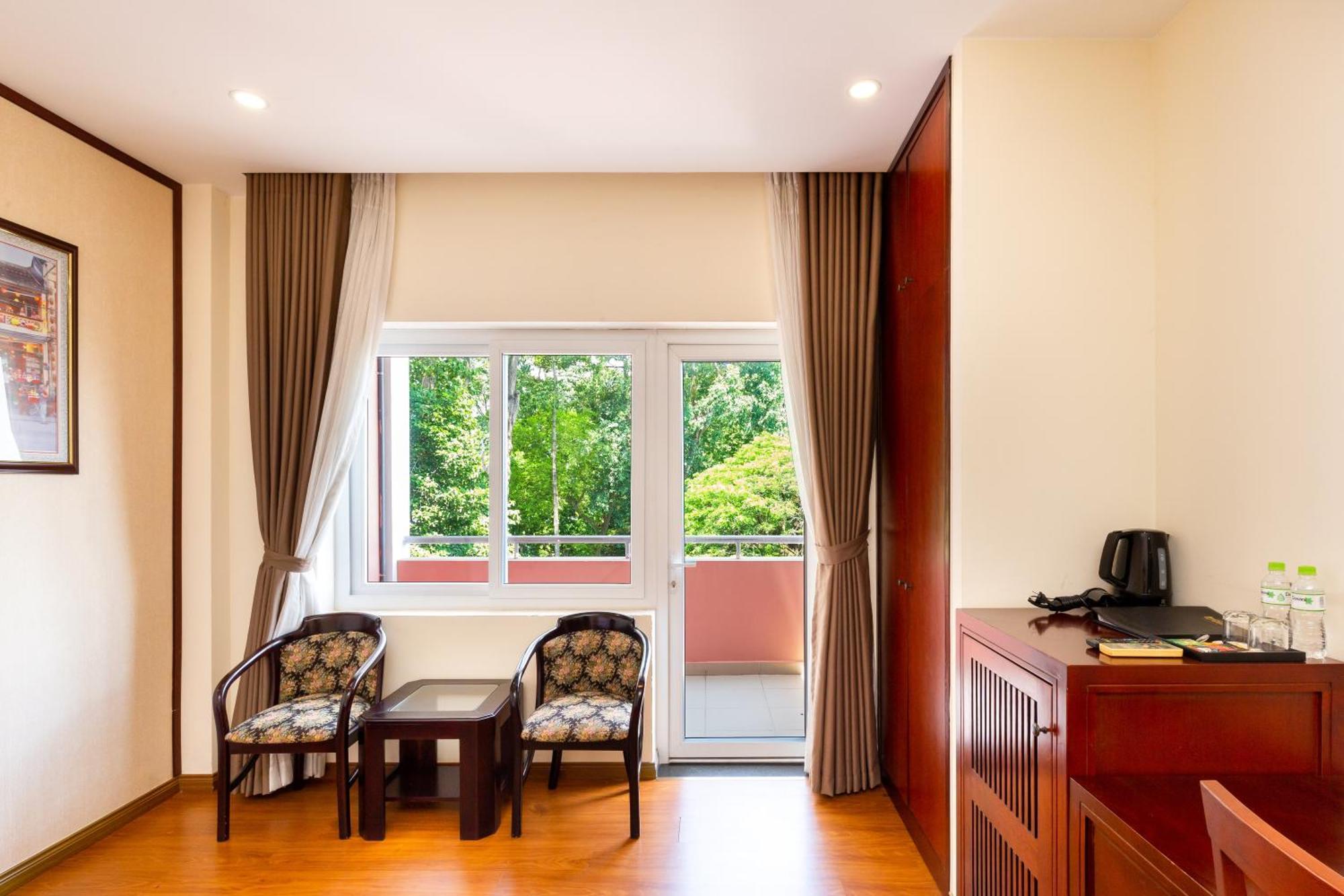 Bcons Riverside Hotel Binh Duong Thu Dau Mot Exterior foto